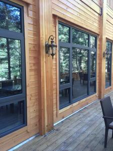 白云山林涧木屋